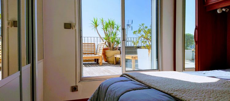 Chambre de la grande Terrasse du Front de Mer location de vacances à la semaine ou au mois sur la plage de Palavas